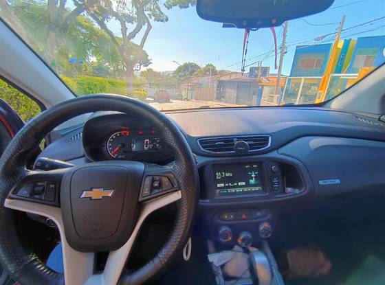 CHEVROLET ONIX 1.4 MPFI ACTIV 8V FLEX 4P AUTOMÁTICO